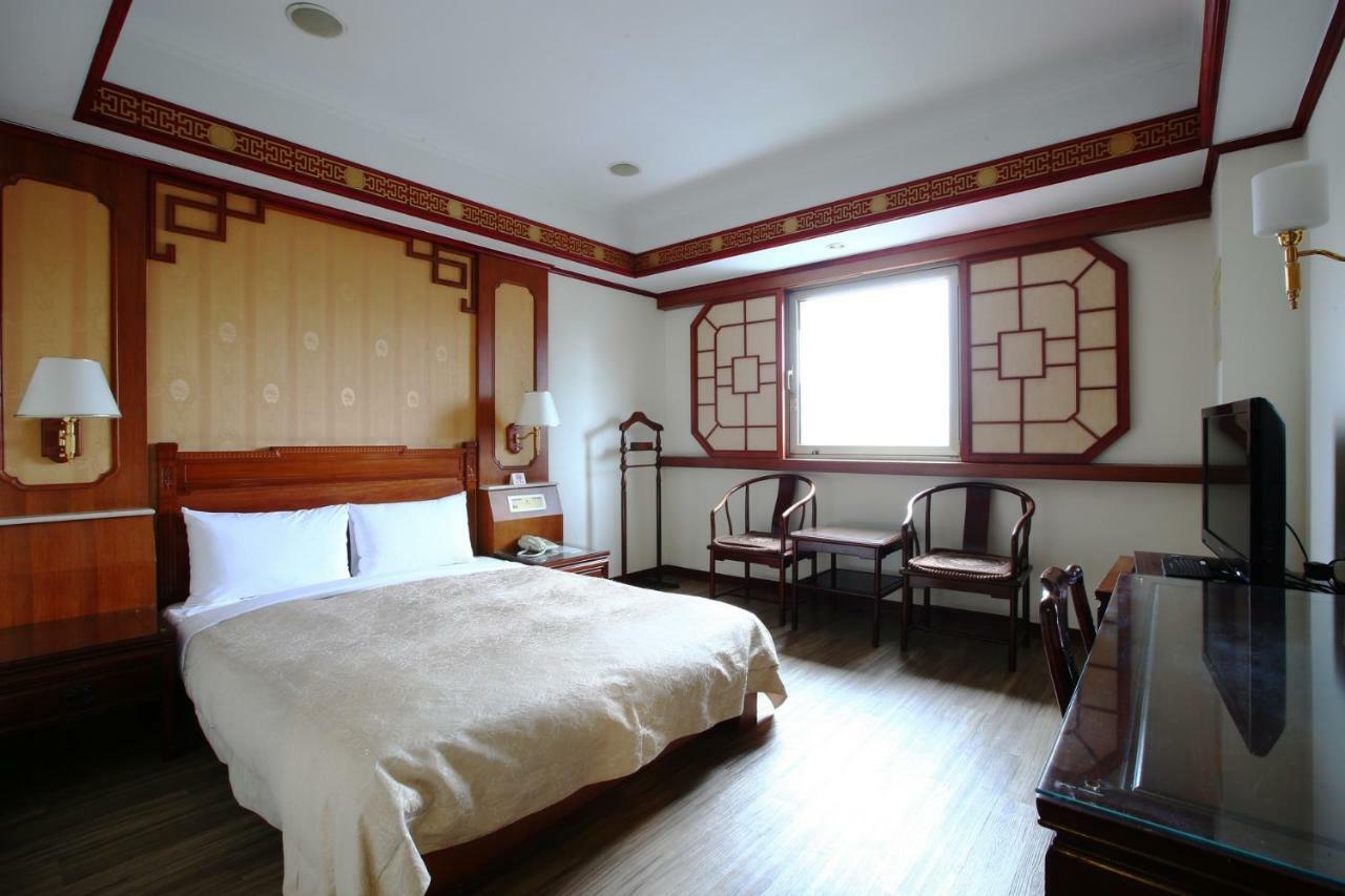 Hua Du Hotel Keelung Luaran gambar