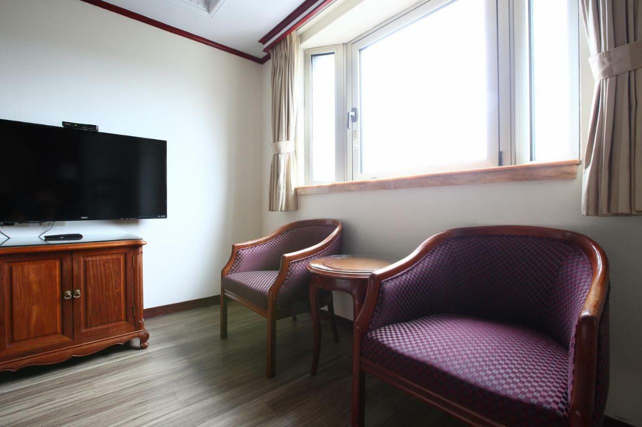 Hua Du Hotel Keelung Luaran gambar