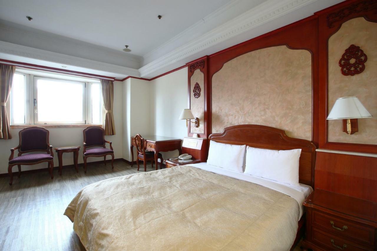 Hua Du Hotel Keelung Luaran gambar